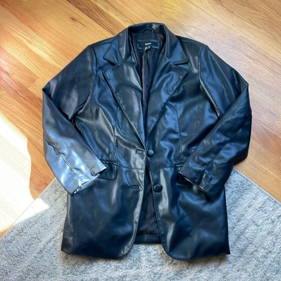 Forever 21 pleather jacket - Picture 1 of 2